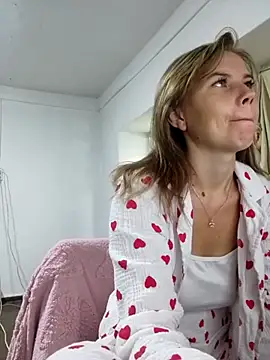 YOURLIKAA online show from September 2025 04:48:02 AM