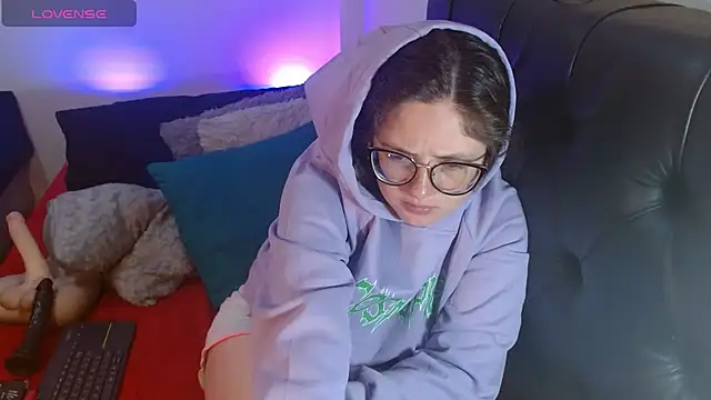 KrystalAdams online show from September 2025 11:57:01 AM