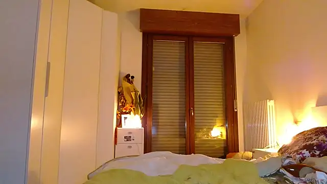 refem9 online show from October 2025 05:19:02 PM