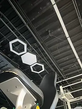 Ninazhang online show from October 2025 02:23:02 AM