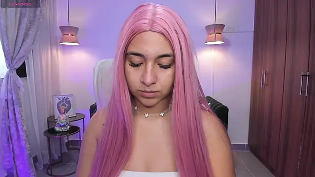 DANDARA THOM online show from October 2025 07:21:02 PM