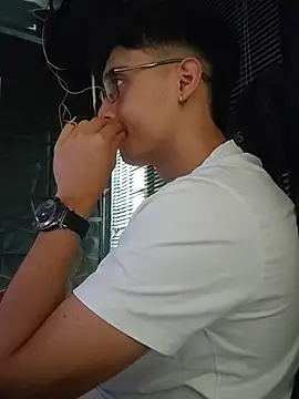 jacobs shelby online show from November 2025 03:27:01 PM