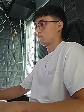 jacobs shelby online show from November 2025 02:05:01 PM