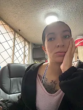 SALOME KORLAND online show from April 2026 01:12:02 PM