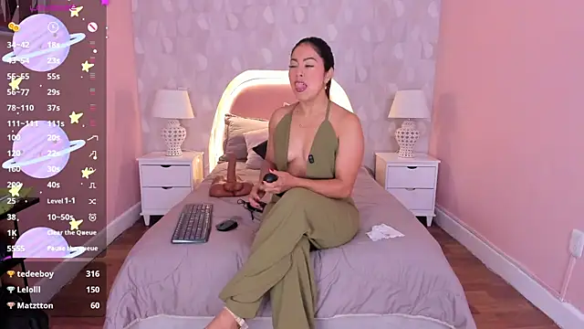 isabella milf  online show from June 2026 07:15:02 PM