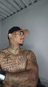 Snapshot of David_tatto1 chatting on July 2026 03:24:02 AM David tatto1 online show from July 2026 03:24:02 AM