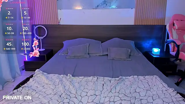 Snapshot of samanthaa_moon chatting on September 2025 10:46:02 PM samanthaa moon online show from September 2025 10:46:02 PM