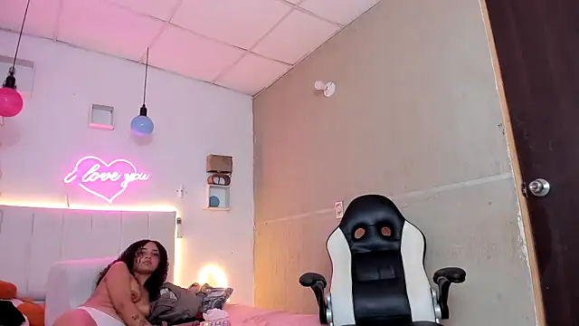 Andre lezcano online show from September 2025 08:12:02 PM