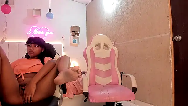 Andre lezcano online show from October 2025 07:58:02 PM