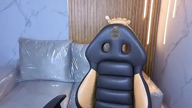 Stephany Rodriguez online show from November 2025 08:07:02 PM