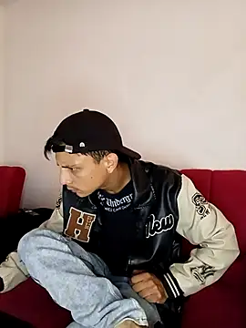 andrewcoopper1 online show from April 2026 03:02:01 PM