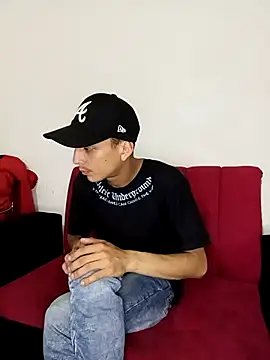 andrewcoopper1 online show from April 2026 01:53:01 AM