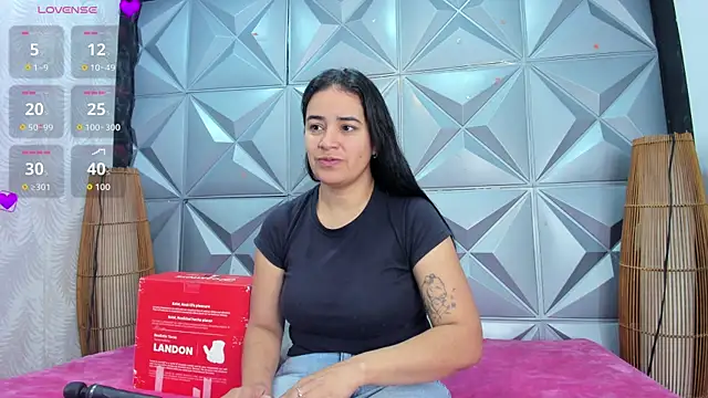 GreciaFox1 online show from November 2025 11:43:02 AM