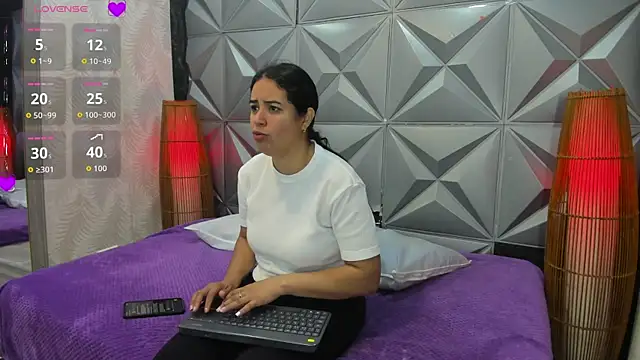 GreciaFox1 online show from January 2026 11:48:02 AM