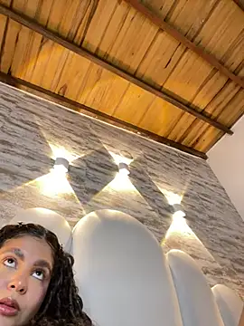 Yassy vazquez online show from January 2026 07:40:01 PM