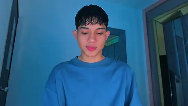 Sebax Young online show from December 2025 08:27:01 PM