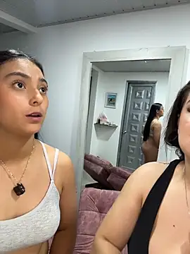 nicolexxaleja online show from February 2026 01:04:02 AM