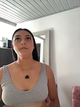 nicolexxaleja online show from March 2026 07:07:01 PM