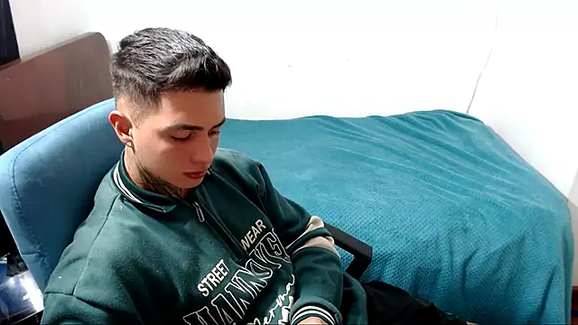 santii ss online show from September 2025 11:18:01 PM