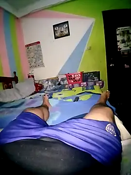 Snapshot of JesVel chatting on October 2025 11:36:01 PM JesVel online show from October 2025 11:36:01 PM