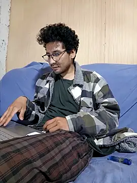 LecheDeSoya666 online show from November 2025 05:29:02 AM