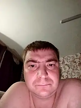 Snapshot of _DON-HULIGAN_ chatting on November 2025 06:40:01 PM DON-HULIGAN online show from November 2025 06:40:01 PM