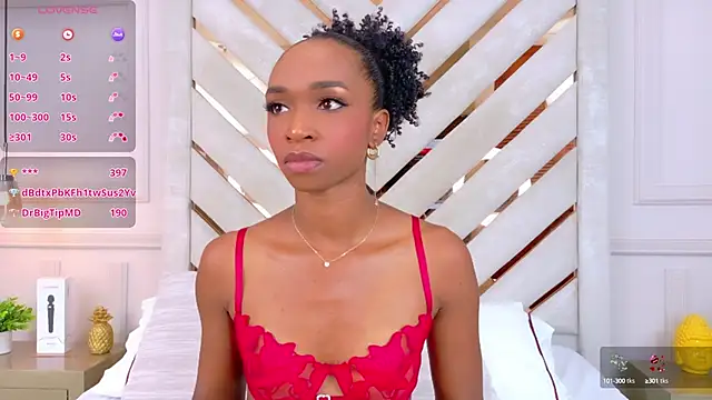 Agatha-Adams online show from October 2025 04:35:02 PM