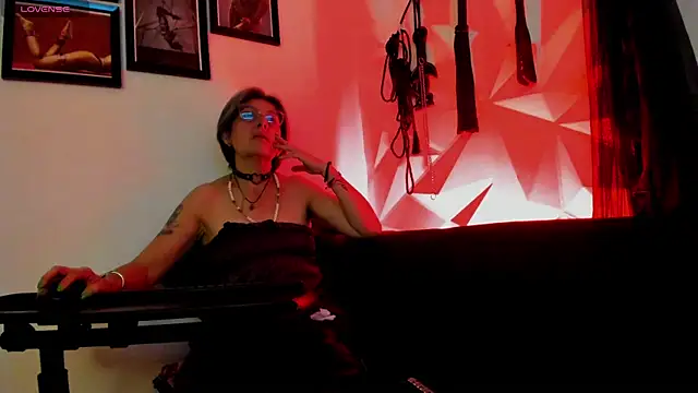 MistressNyx cg online show from October 2025 02:03:01 PM