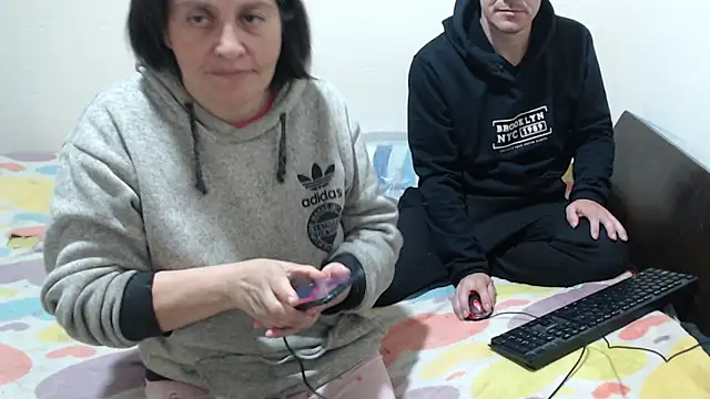 jade noah  online show from February 2026 02:08:02 AM