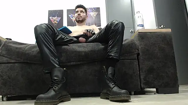 Snapshot of mackdaniels chatting on May 2026 12:30:02 AM mackdaniels online show from May 2026 12:30:02 AM