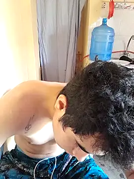 Ortiz3404 online show from November 2025 04:40:02 PM