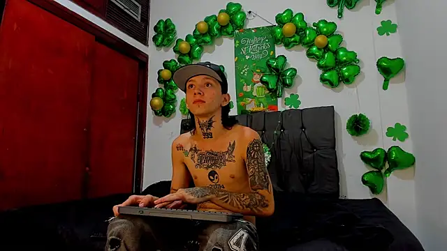 StraightBoy Nick online show from March 2026 05:01:02 AM