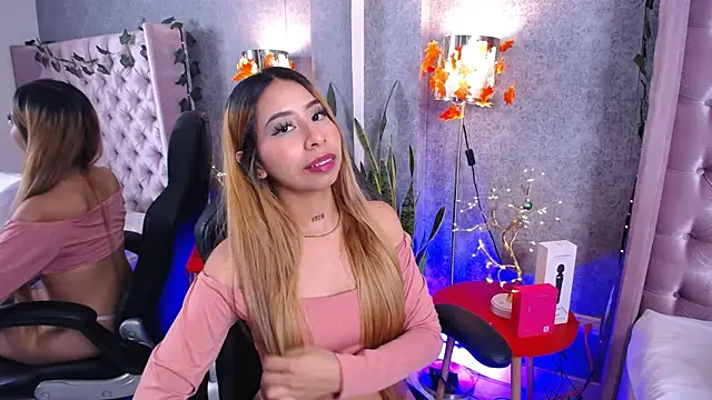 laila stilwiills online show from January 2026 04:59:01 AM