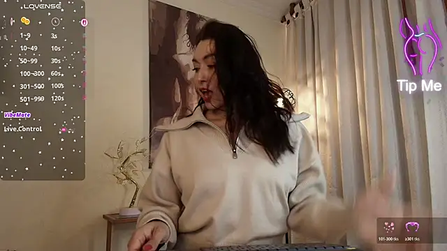 Snapshot of siren_indira_ chatting on April 2026 06:49:01 PM siren indira online show from April 2026 06:49:01 PM