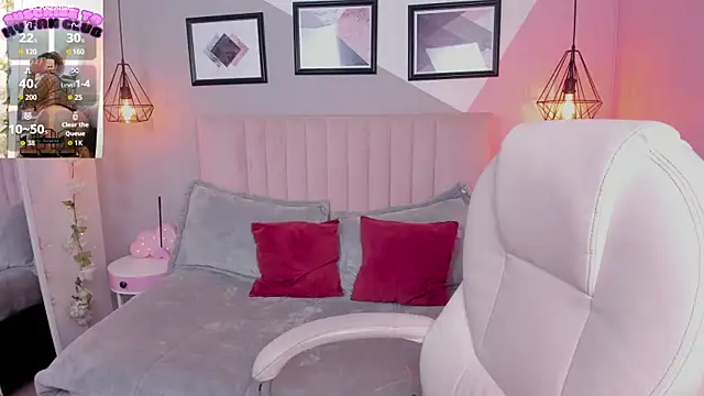 Baby  kitty  online show from September 2025 08:33:02 PM