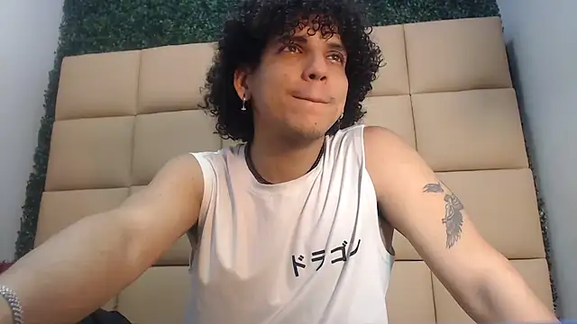 Snapshot of Xfire_boy69 chatting on September 2025 02:39:02 PM Xfire boy69 online show from September 2025 02:39:02 PM