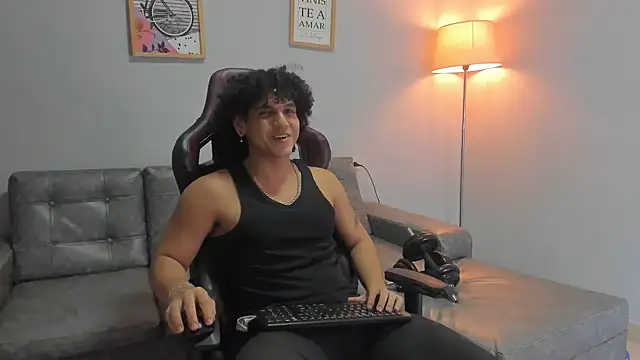 Snapshot of Xfire_boy69 chatting on September 2025 08:09:02 PM Xfire boy69 online show from September 2025 08:09:02 PM