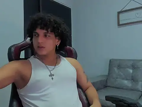 Snapshot of Xfire_boy69 chatting on September 2025 02:48:01 AM Xfire boy69 online show from September 2025 02:48:01 AM