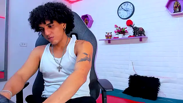 Snapshot of Xfire_boy69 chatting on September 2025 08:03:01 PM Xfire boy69 online show from September 2025 08:03:01 PM