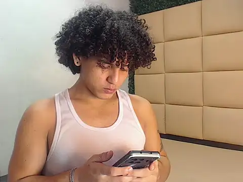 Snapshot of Xfire_boy69 chatting on October 2025 04:26:02 PM Xfire boy69 online show from October 2025 04:26:02 PM