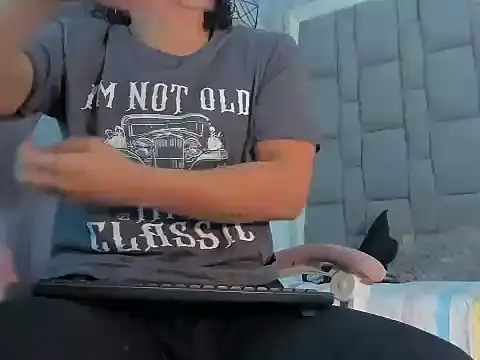 Xfire boy69 online show from November 2025 02:38:02 PM