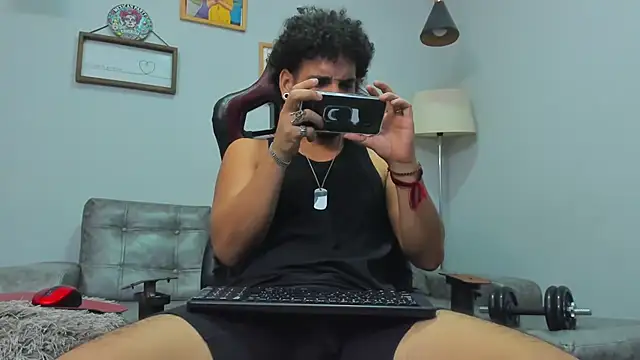 Xfire boy69 online show from January 2026 05:27:02 PM