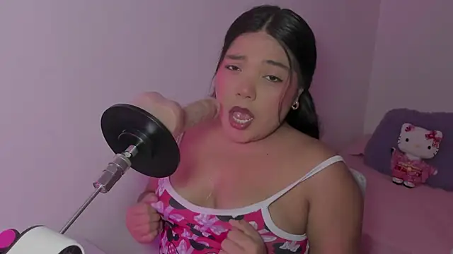 Lily hot25 online show from February 2026 02:51:01 AM