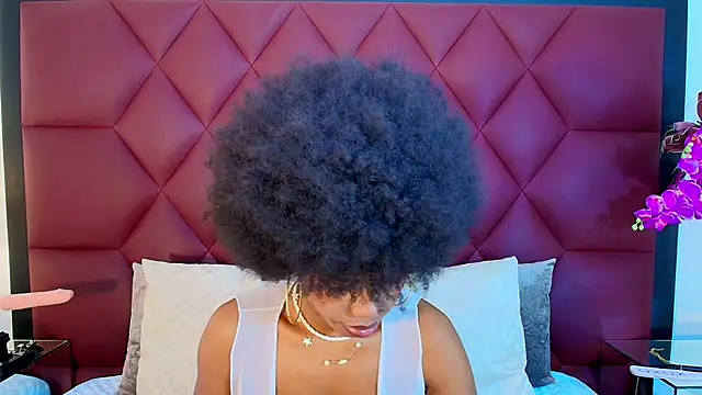 Snapshot of BeckySalas chatting on September 2025 07:41:02 PM BeckySalas online show from September 2025 07:41:02 PM