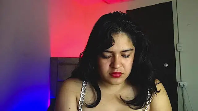 EmilyNoir1 online show from September 2025 10:00:01 PM