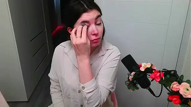 peachyness online show from April 2026 03:29:01 PM