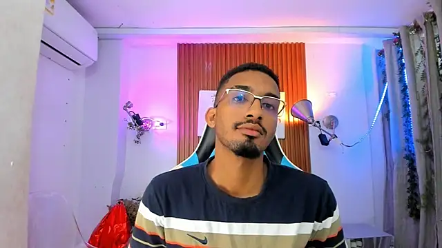 Darwin mayo online show from October 2025 05:22:02 PM