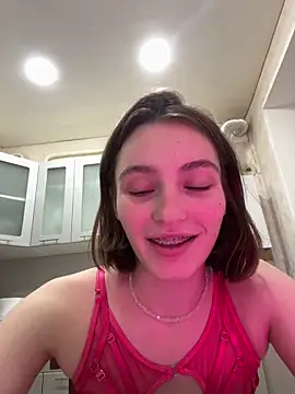 ZariaFlame online show from November 2025 10:18:02 PM