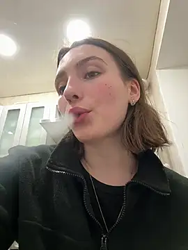 ZariaFlame online show from April 2026 11:46:02 PM