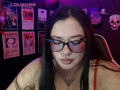 Snapshot of Ravendark_ chatting on June 2026 07:19:02 PM Ravendark online show from June 2026 07:19:02 PM